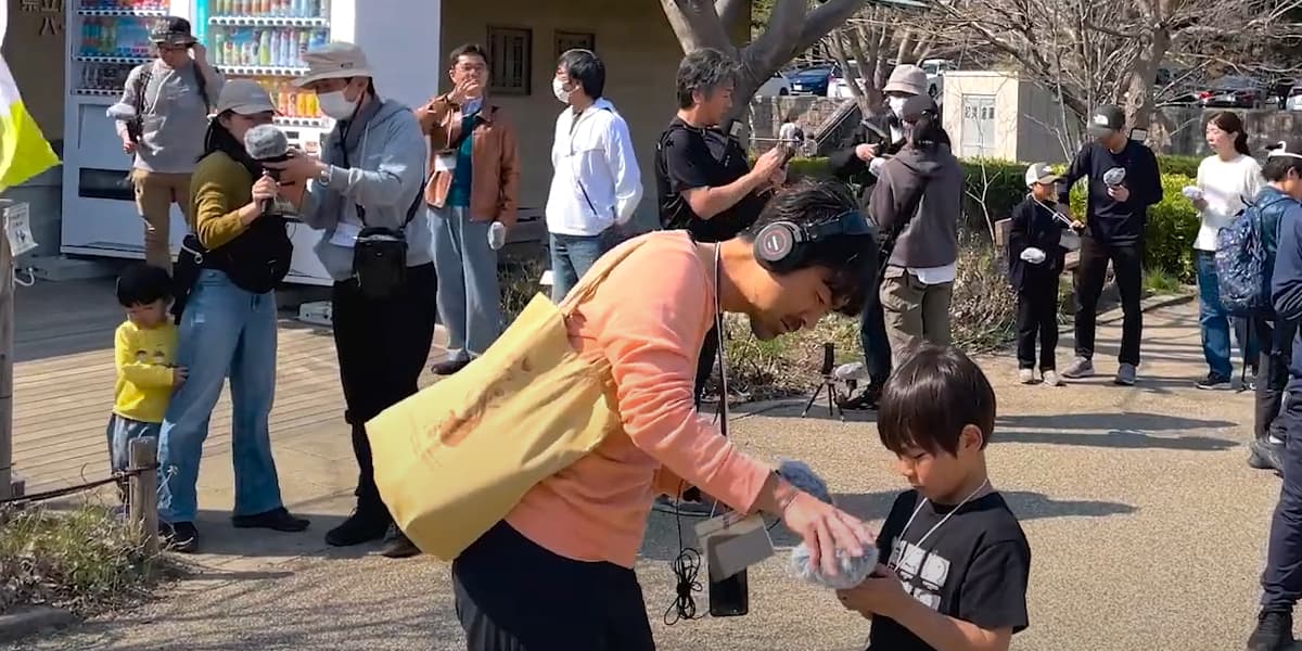 3月23日　散策での録音の様子 1