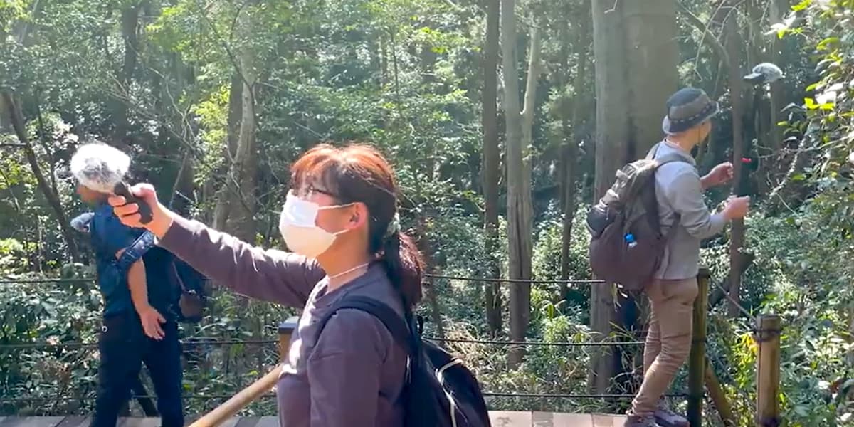 3月23日　散策での録音の様子 2